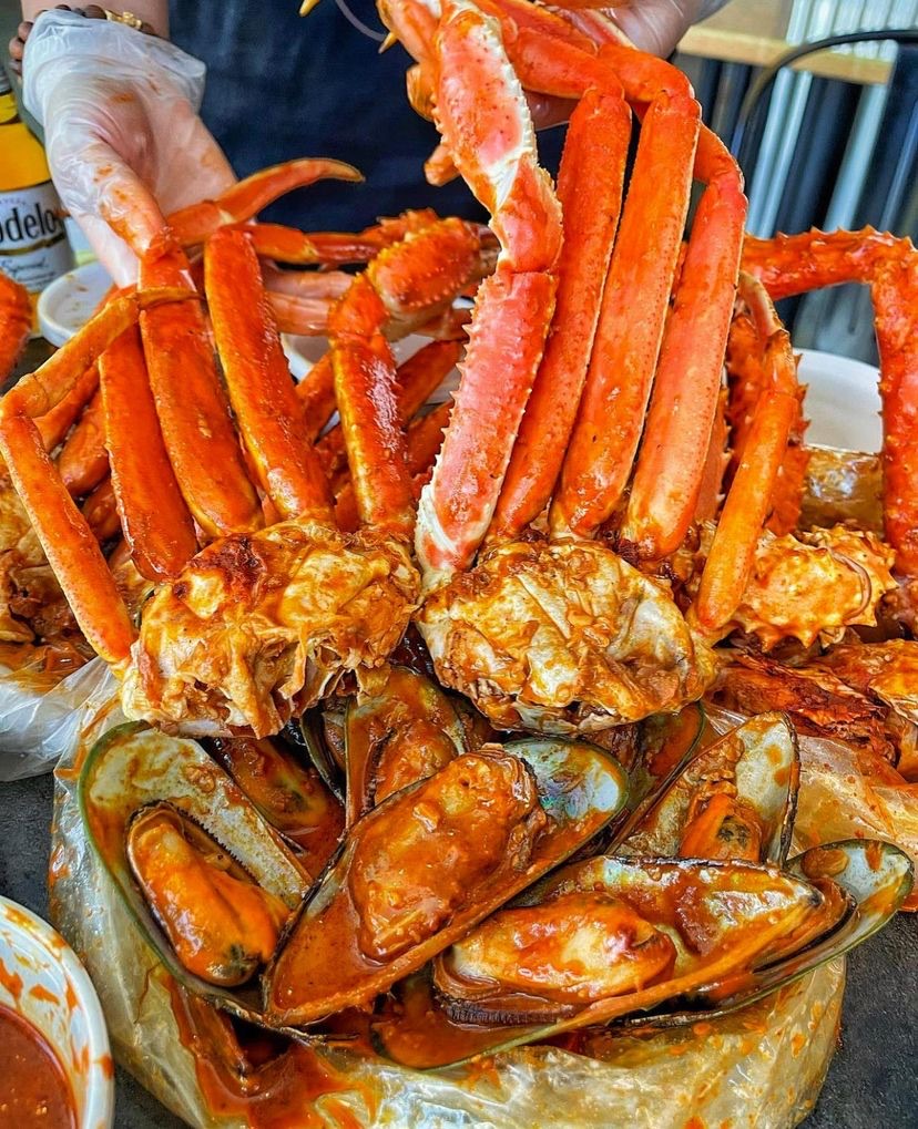 Snow crab boil Cajun seafood Canoga Park